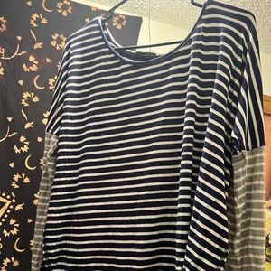Socialite light long sleeve top